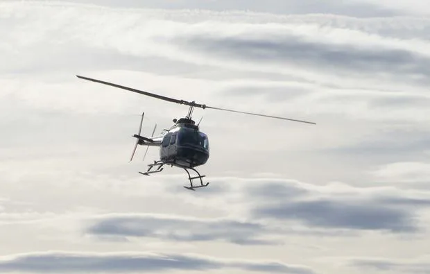 Hubschrauber Rundflug Föhren (20 Min.) - 7