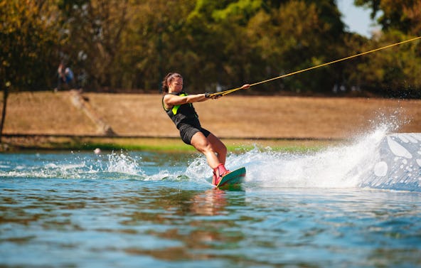 Wakeboarden am Boot Bad Abbach