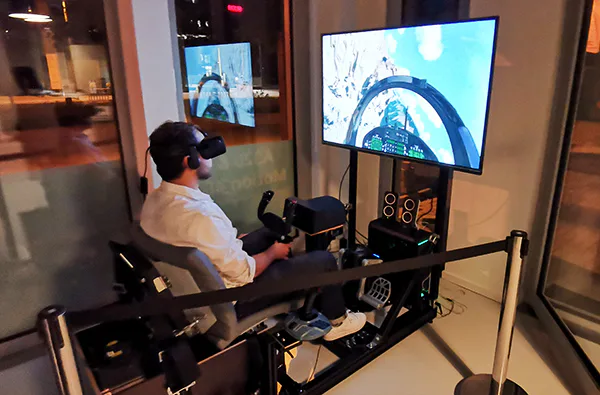 Flugsimulator VR in Frankfurt am Main (15 Min.) - 3