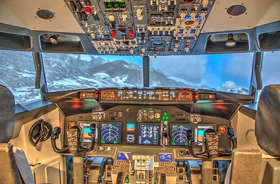 Boeing 737 Flugsimulator mit Video in Schweinfurt (VIP)