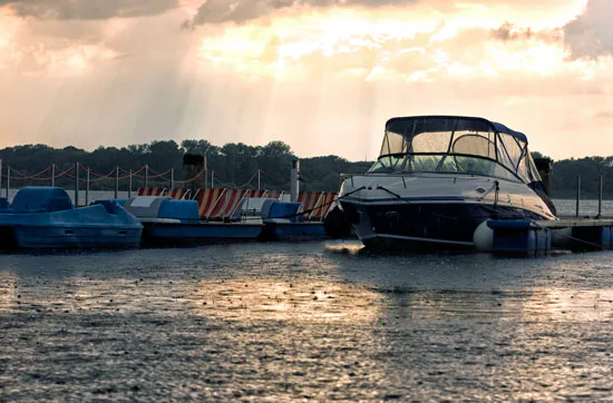 Bootfahren ohne Führerschein auf dem Müritzsee (1 Tag) - 1