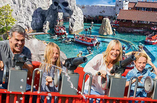 Erlebnisreise Legoland® Günzburg für 3 (1 Nacht) - 6