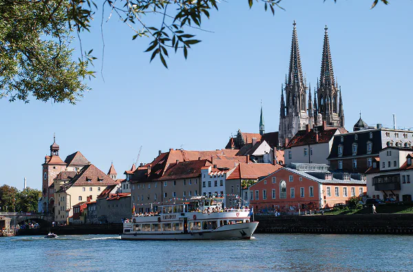 Frühstück Regensburg und Walhalla Schiffsrundfahrt für 2 - 1