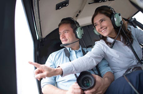 Exklusiver romantischer Pärchenrundflug im Helikopter (30 Min.)