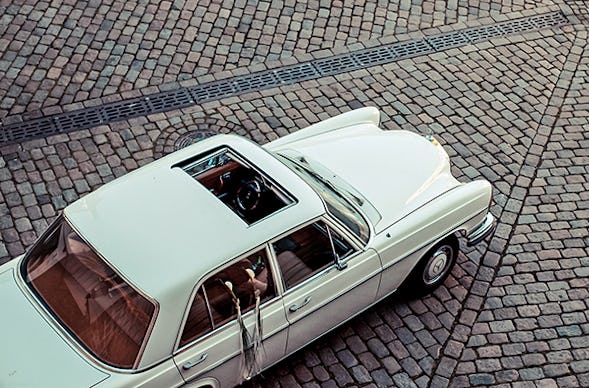Mercedes Oldtimer mieten in Marburg für bis zu 4 Personen (2 Std.)