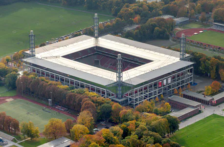 Heli-Stadionrundflug übers Rheinland - 4