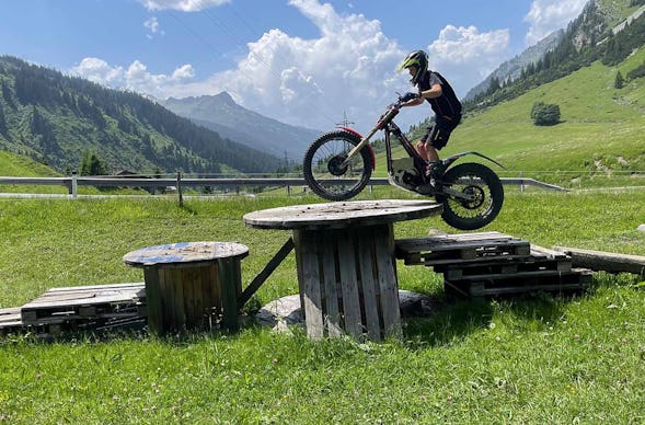 E-Trial fahren Stuben am Arlberg (30 Min.)
