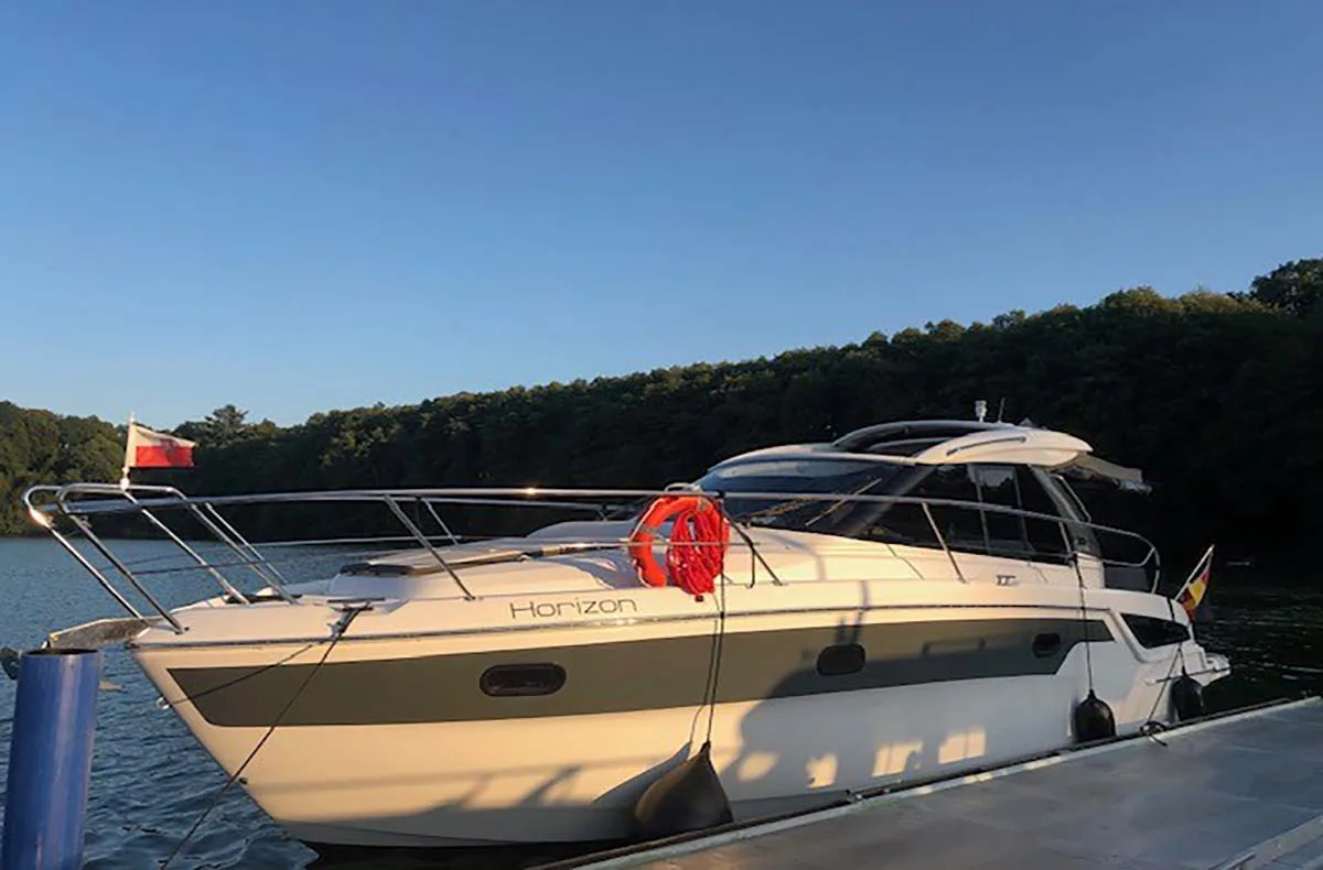 Motoryacht Waren (Family & Friends - 4 Std.) - 2
