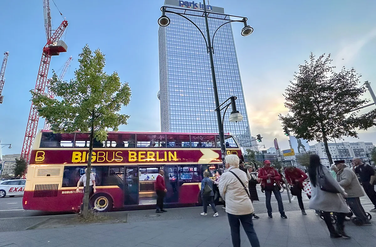 Abendliche Stadtrundfahrt Berlin (75 Minuten) - 1