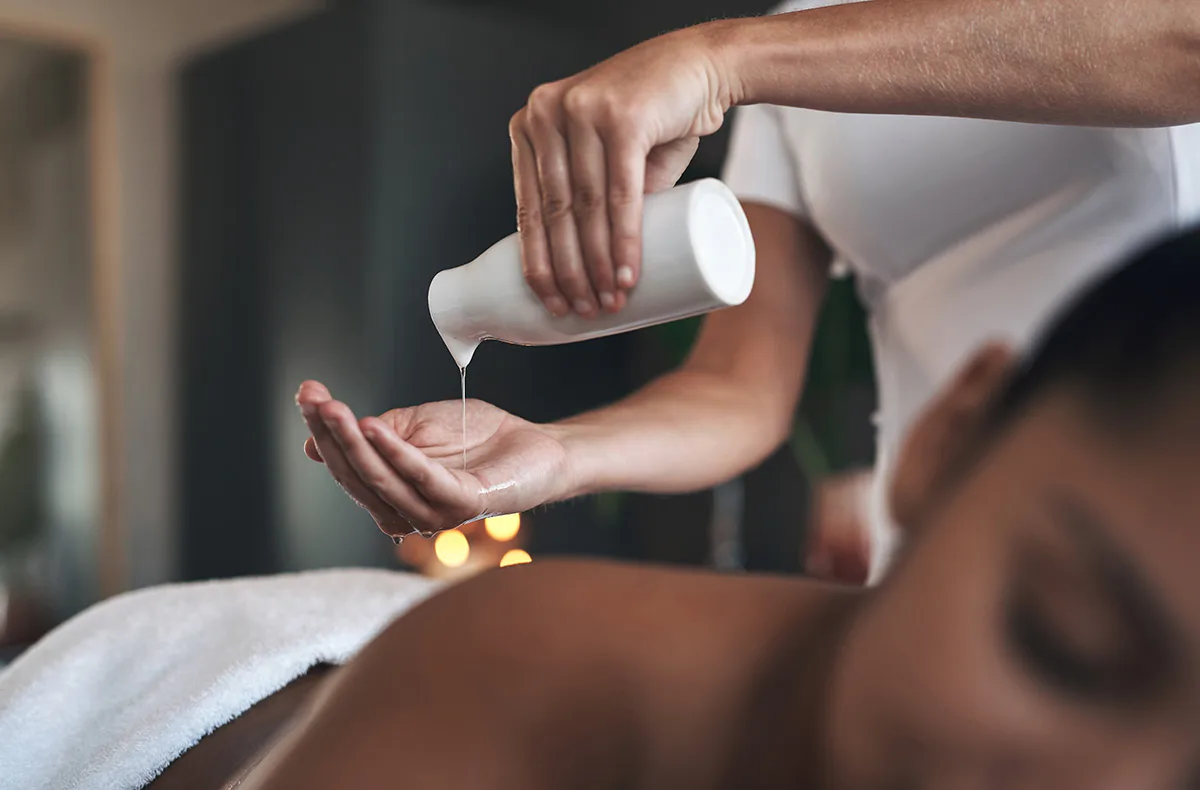 Aromaölmassage mit Spa Berlin - Friedrichstrasse - 1