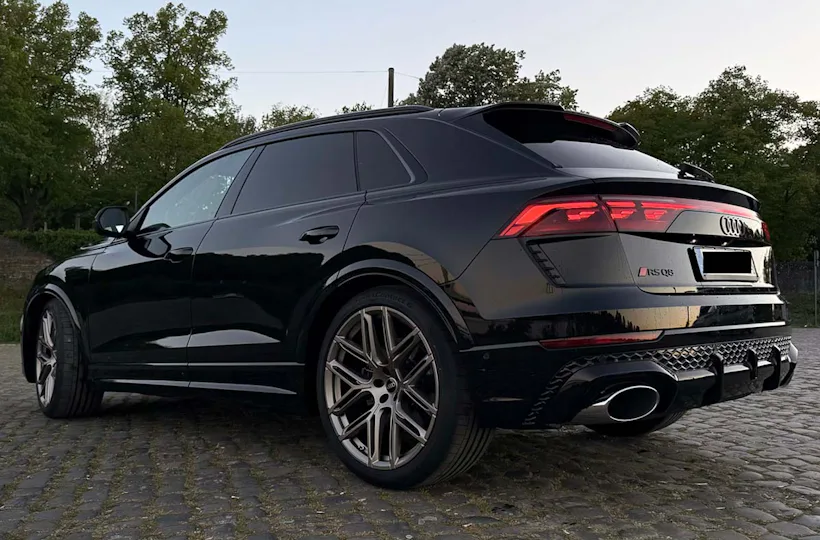 Audi RS Q8 mieten Köln (4 Std.)