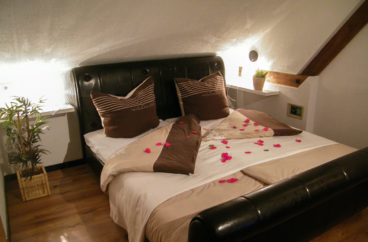 Bubble Hotel mit Apartment und Whirlpool Raum Gerolstein für 2 - 24