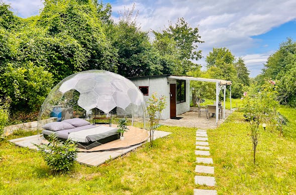 Außergewöhnliche Übernachtung im Bubble-Tent bei Frankfurt für 2 (1 Nacht)