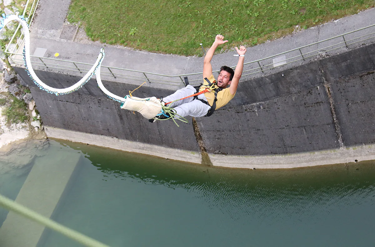 Bungee am Staudamm Klaus in Oberösterreich - 2