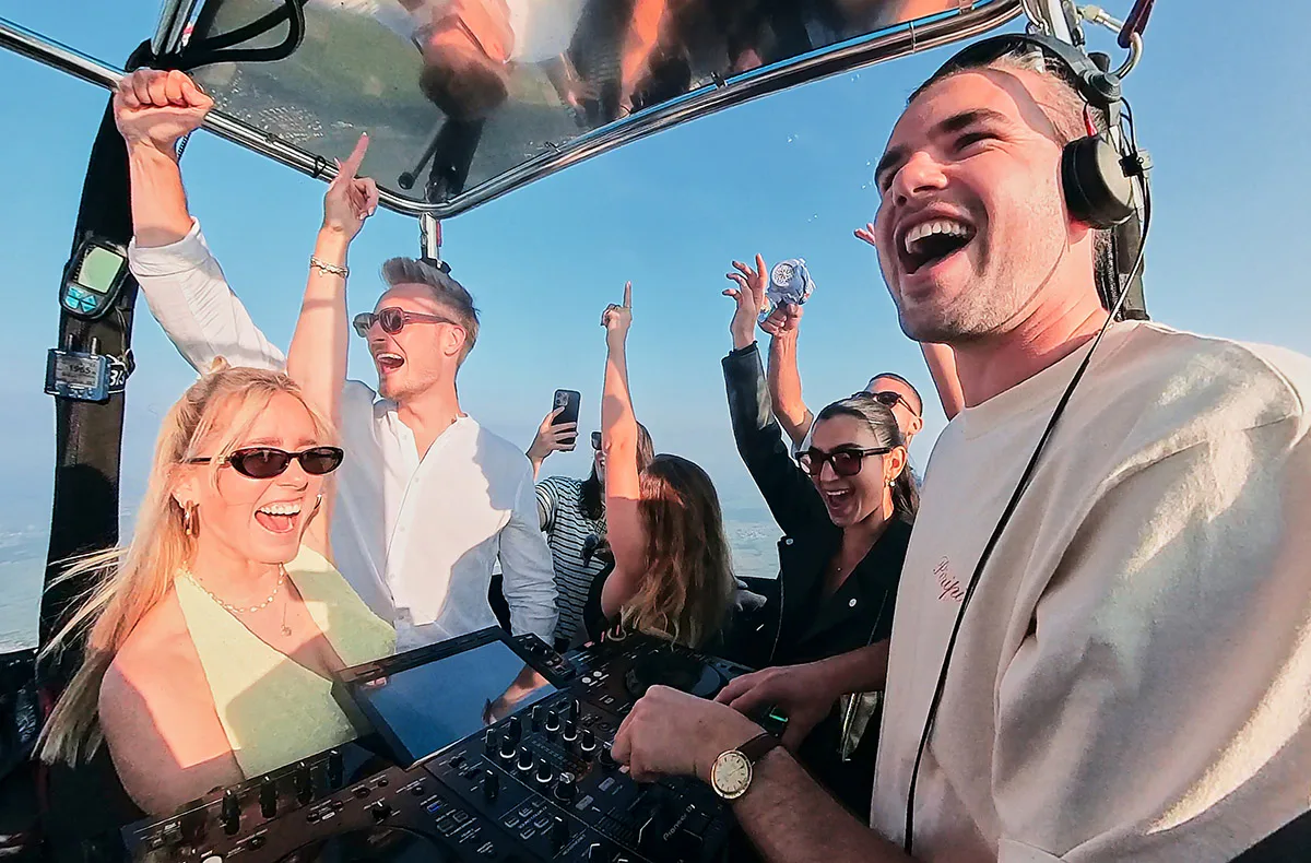 DJ im Ballon - Party auf 1000 Metern (14 Personen) - 6