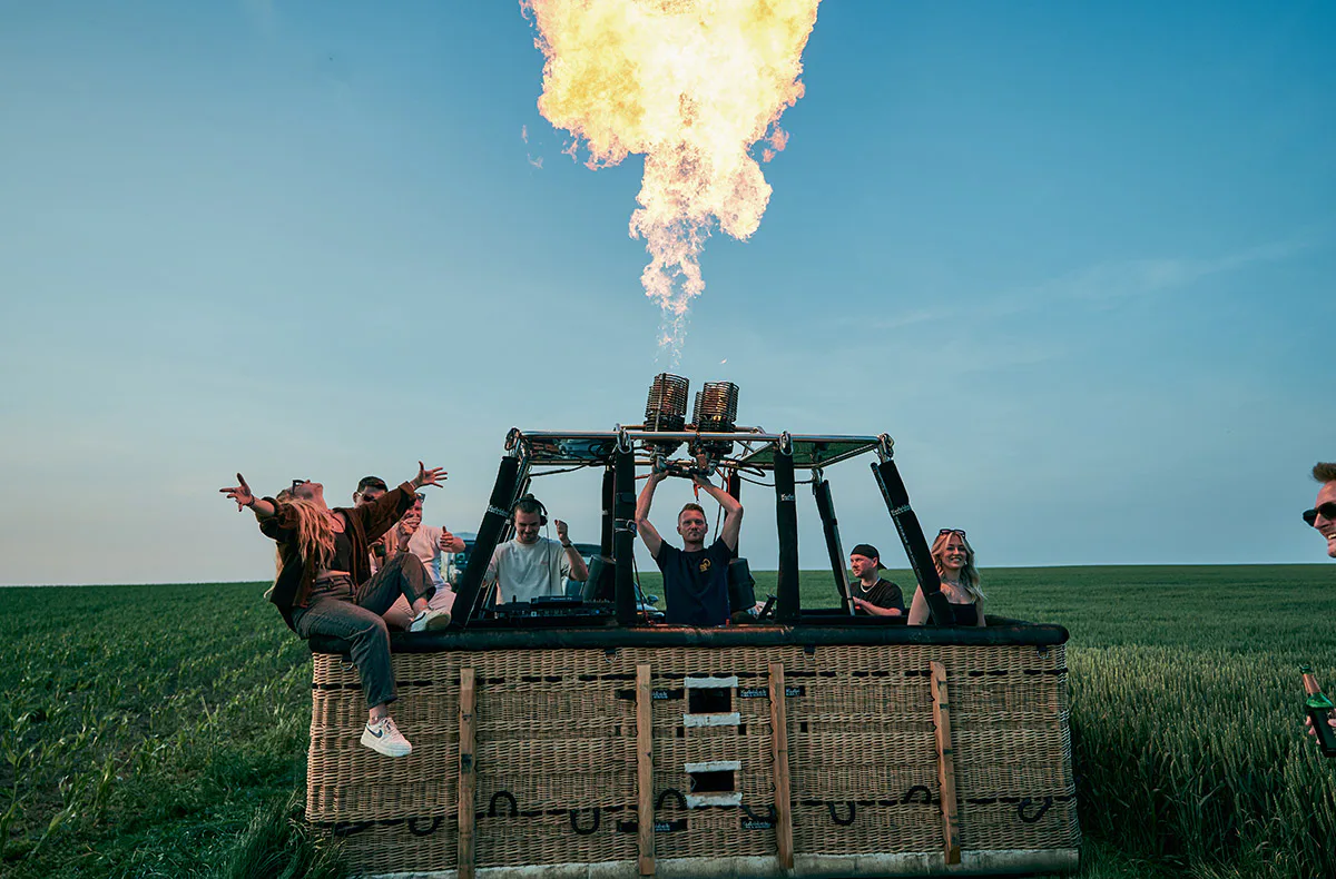 DJ im Ballon - Party auf 1000 Metern (9 Personen) - 5