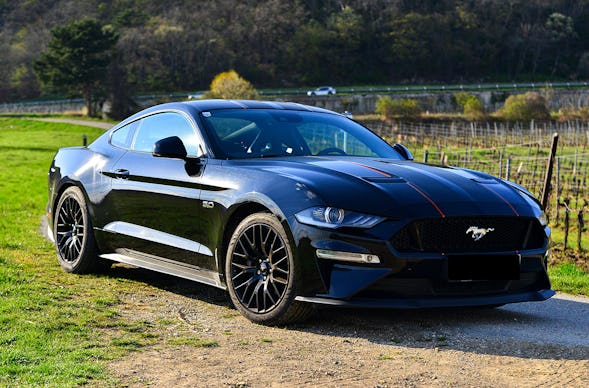 Ford Mustang fahren bei Wien (4 Std.)