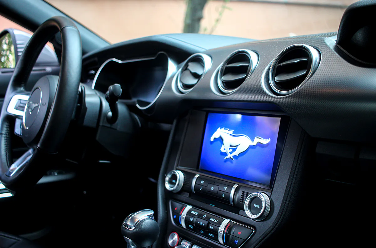 Ford Mustang mieten Regensburg (1 Tag) - 6