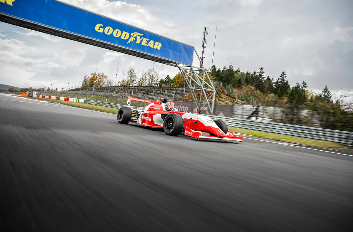 Formel-Rennlizenz am Nürburgring - 1