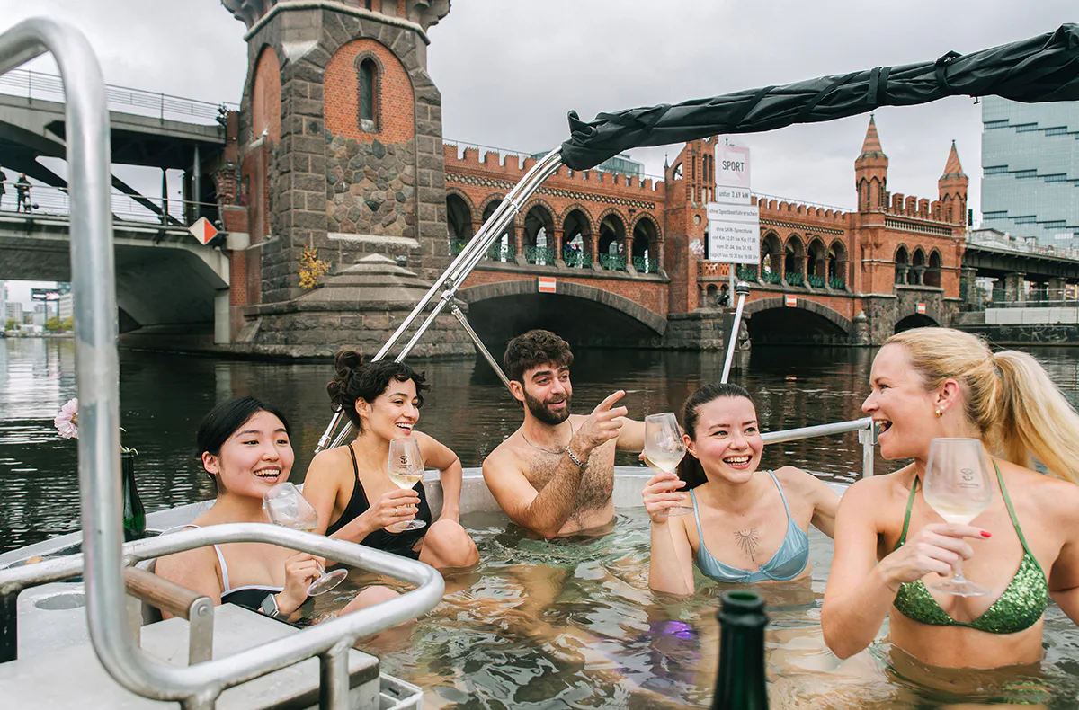 Floating Hot Tub Berlin für bis zu 6 Personen - 2