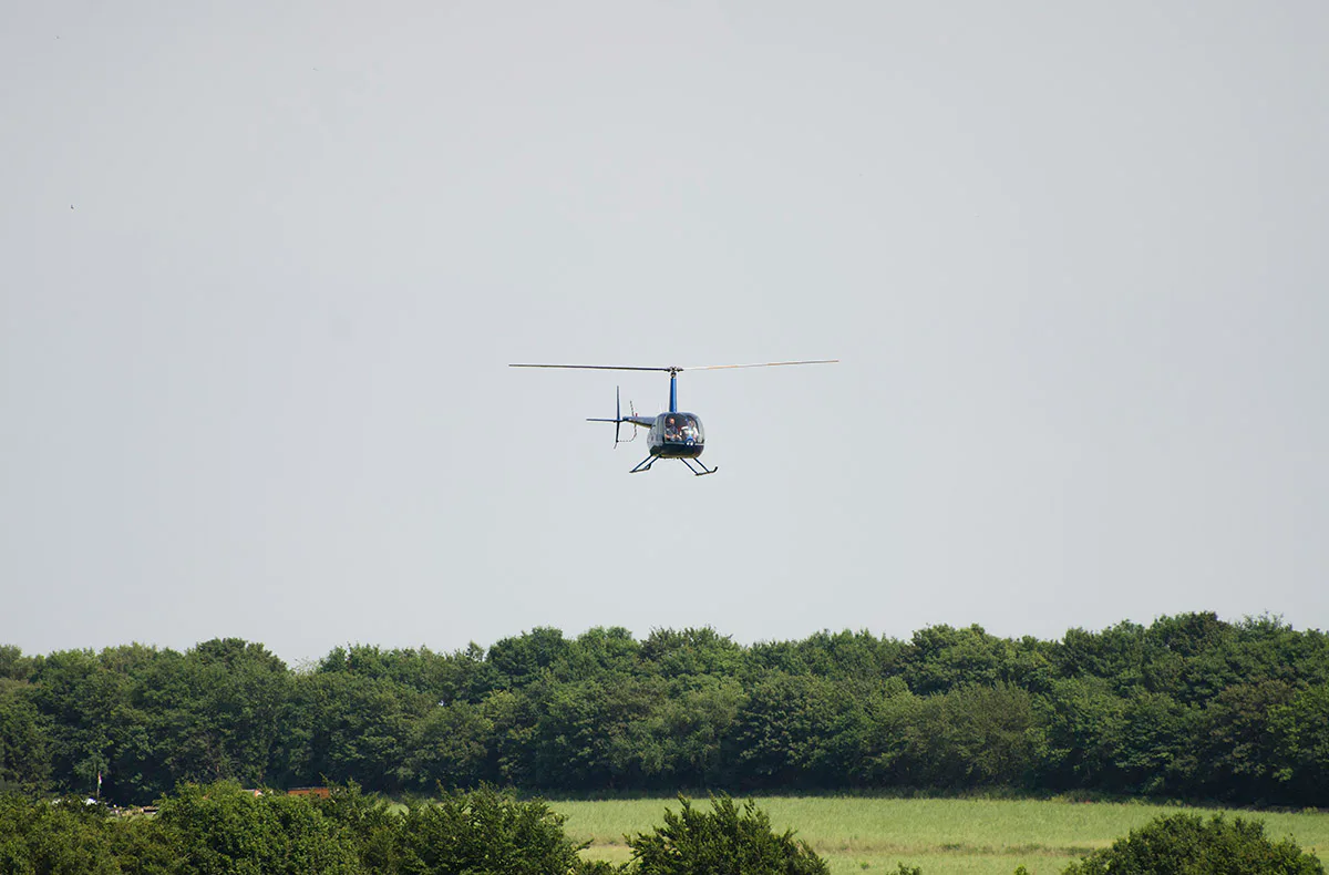 Hubschrauber selber fliegen Hünxe (20 Min.) - 3