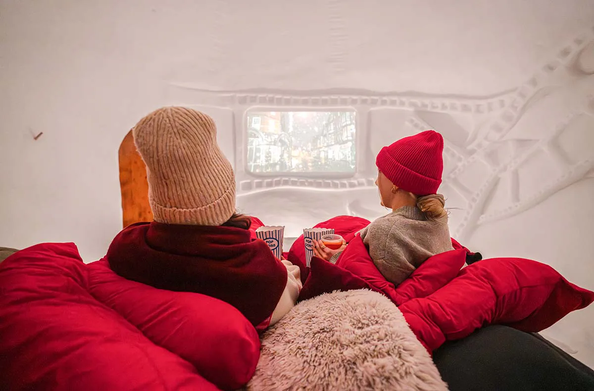 Iglu-Übernachtung mit Kinoerlebnis für 2 (1 Nacht) - 5