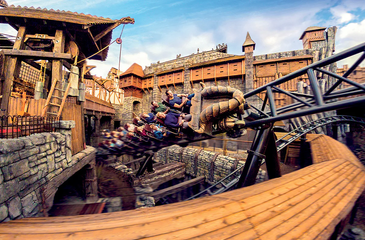 Kurzurlaub im Phantasialand für 3 (2 Nächte) - 4