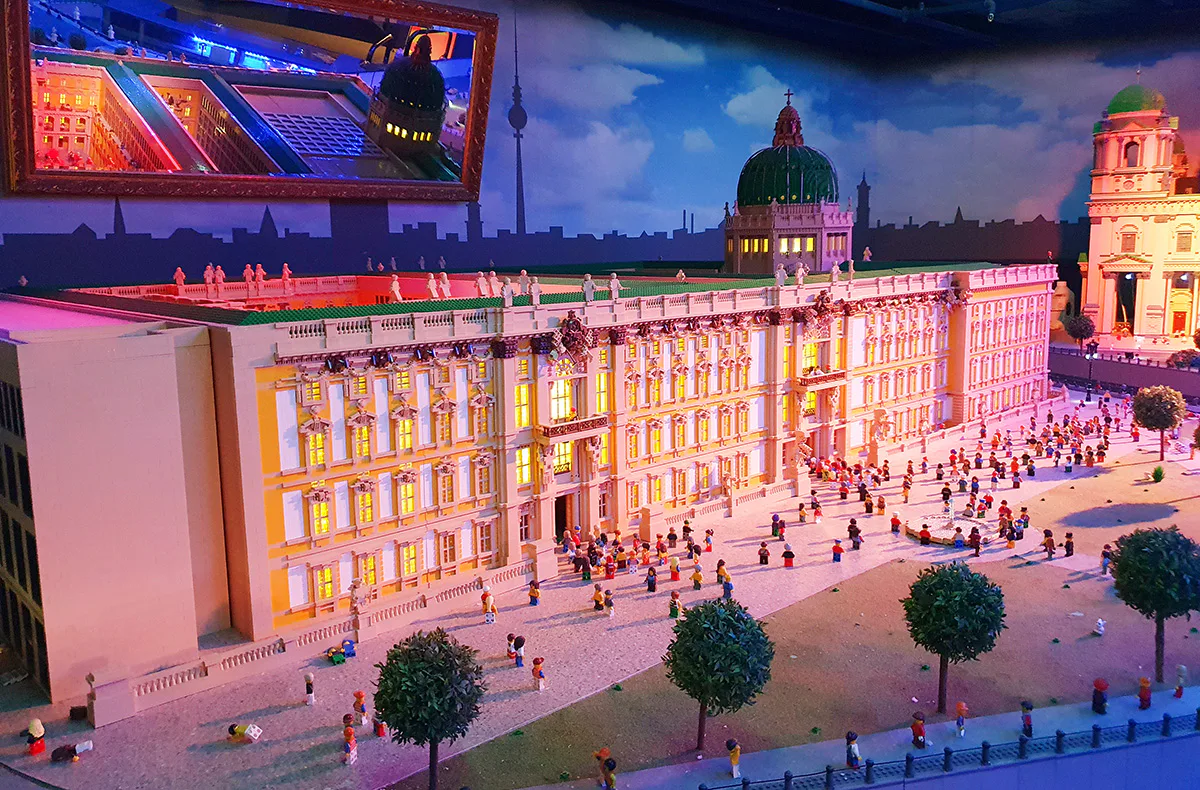 LEGOLAND® Discovery Centre Berlin (Kinderticket inkl. Foto) - 2