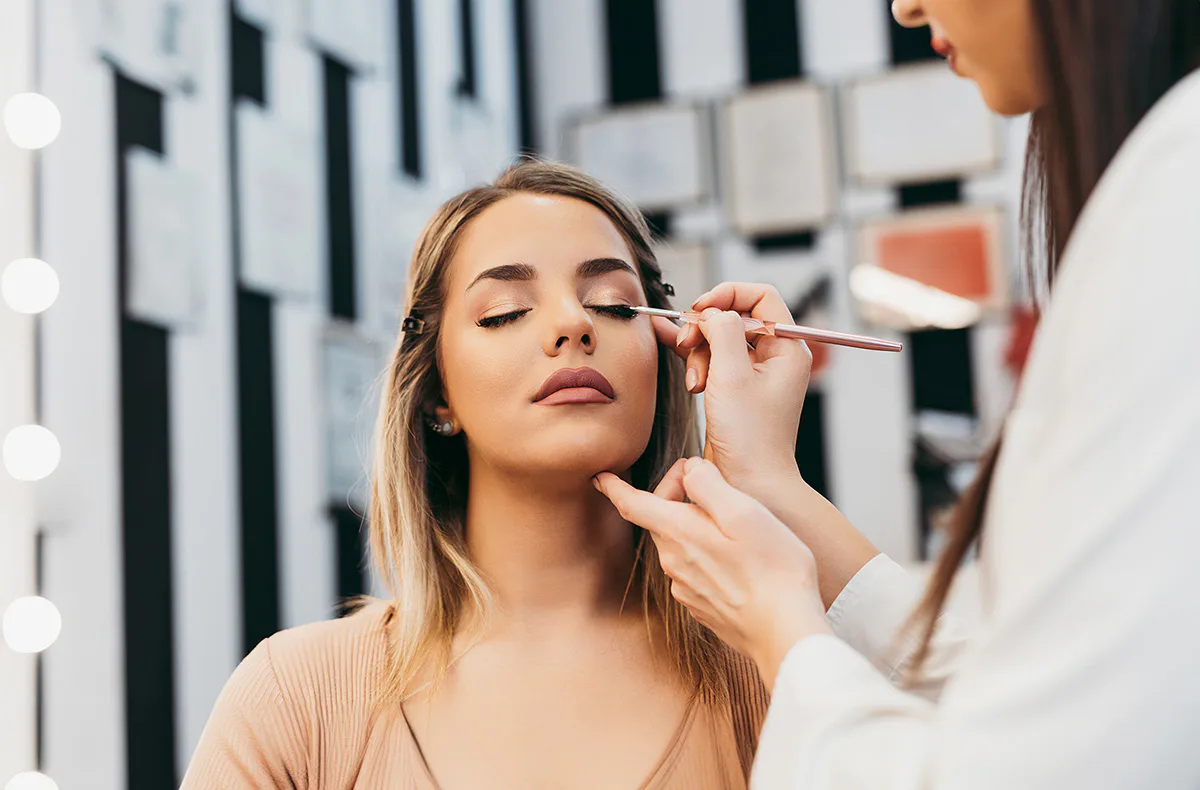 Professionelles Make-up & Haarstyling Neuss - 1