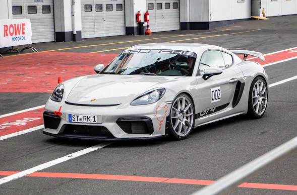 Renntaxi Porsche GT4 fahren Bad Driburg (1,5 Std.)