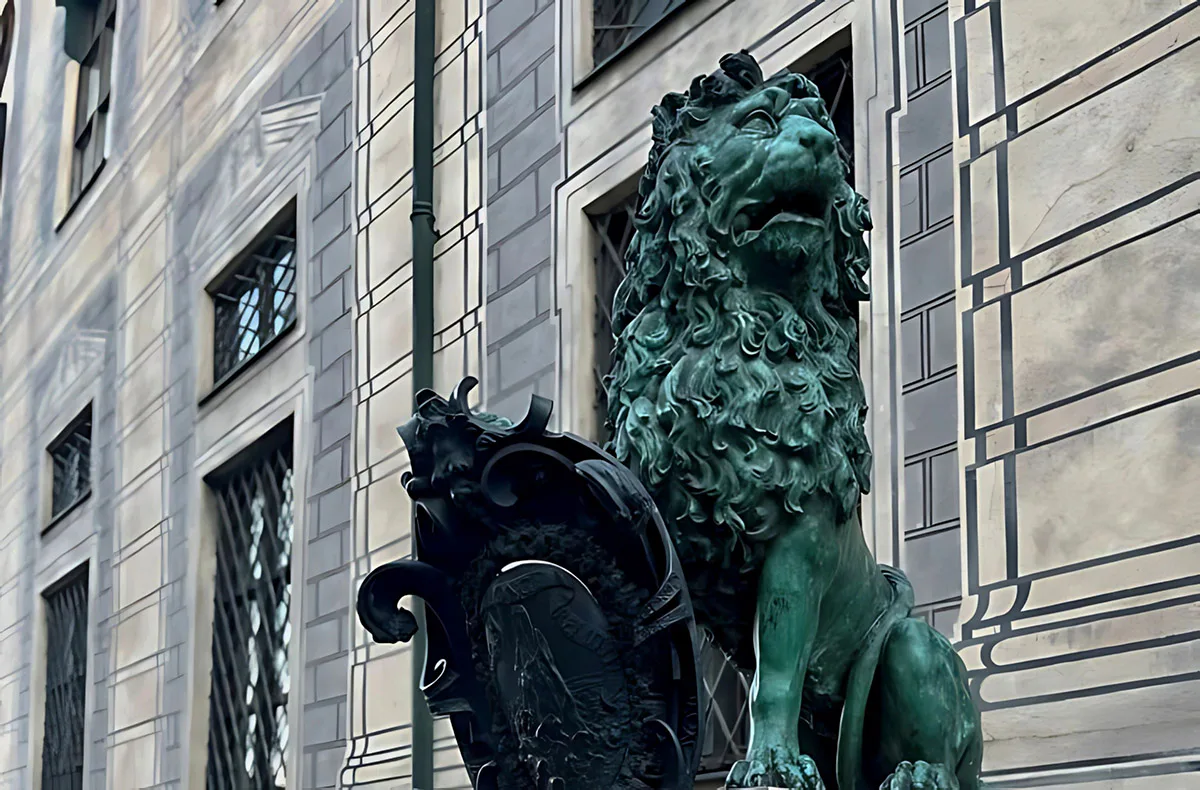 Selbstgeführte Sightseeing-Tour München (True Crime) - 3