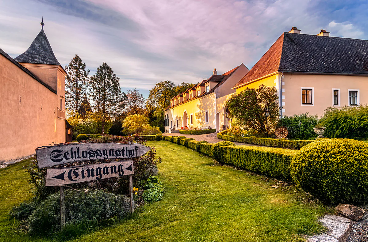 Übernachtung im Schlosshotel Rosenburg - 1